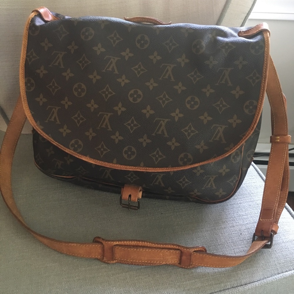 Authentic Louis Vuitton Samaur 35- TOP STRAP GONE